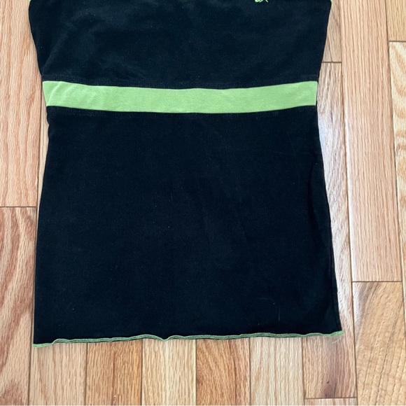 So Sporty a brand under Nanette Lepore. It features a black body with green trim - Picture 3 of 7